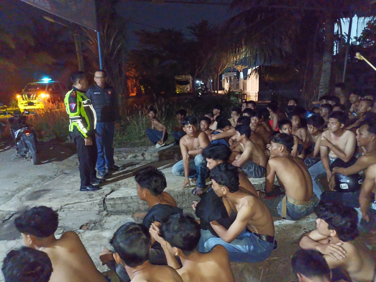 Sinergi Puluhan Personel Polsek Belitang I Berhasil Urai Gangguan Kamtibmas Dan Amankan Puluhan Kendaraan