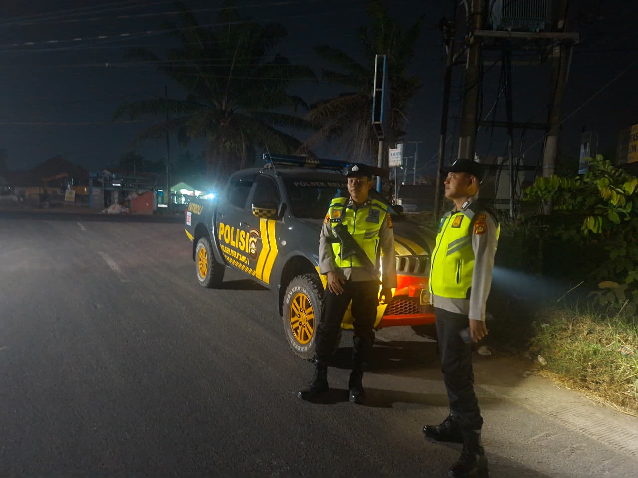 Cegah Balap Liar dan 3C, Polsek Belitang I Gelar Patroli KRYD Malam Hari di Empat Desa