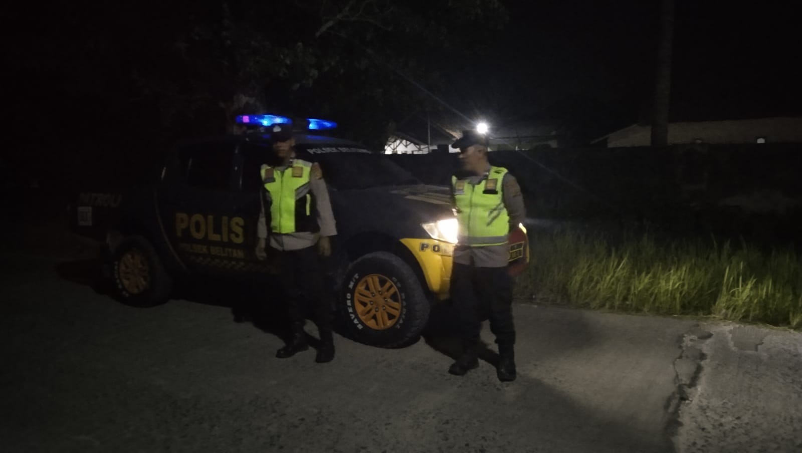 Pengawasan Jalur Poros Dini Hari Pastikan Wilayah Belitang Bebas Pelanggaran Dan Kejahatan Jalanan