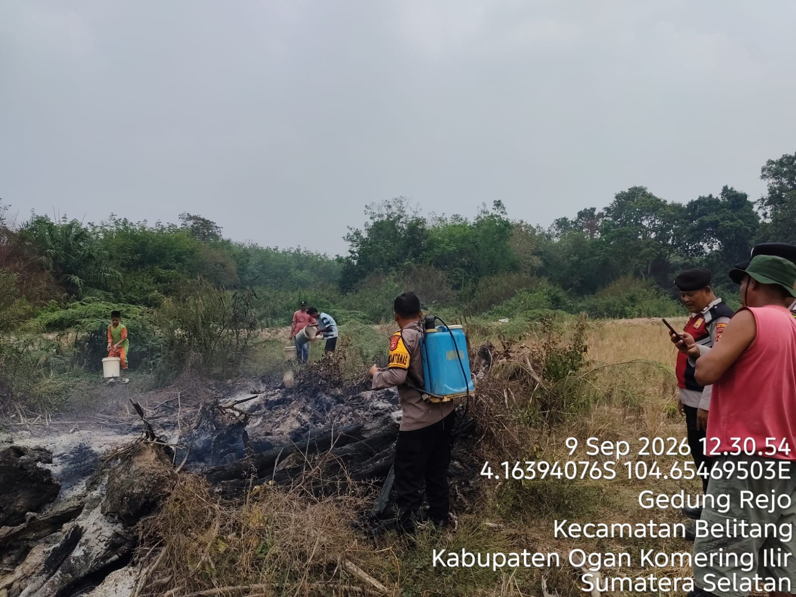 Gerak Cepat Polsek Belitang I Respon Laporan Stop Karhutla, Titik Hotspot Langsung Diverifikasi di Lapangan