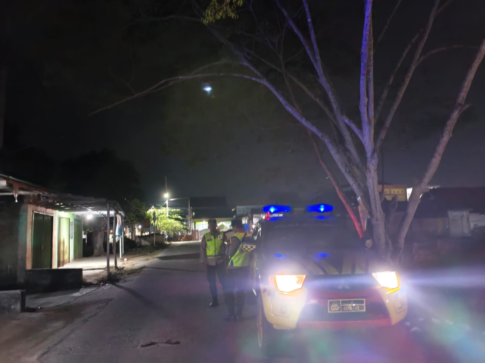 Jaga Kondusivitas Malam Hari, Polsek Belitang I Gelar KRYD di Empat Desa