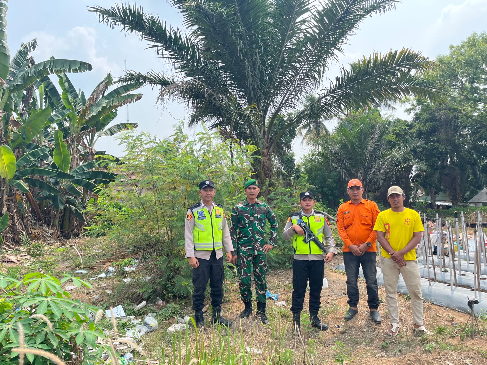 Cegah Kebakaran Hutan dan Lahan, Polsek Belitang I Gelar Patroli Gabungan Bersama TNI dan Pemkab OKU Timur