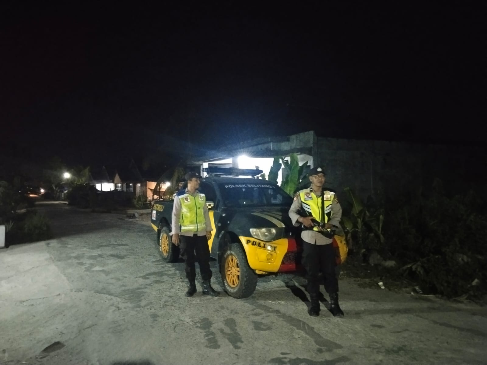 Antisipasi Kejahatan Dini Hari, Polsek Belitang I Gelar Patroli KRYD Subuh di Tiga Desa